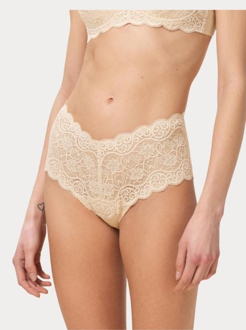 Amourette 300 Maxi, nudo