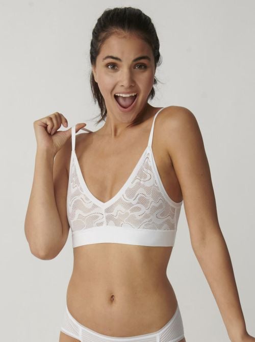 Go All-round Lace bralette, white SLOGGI