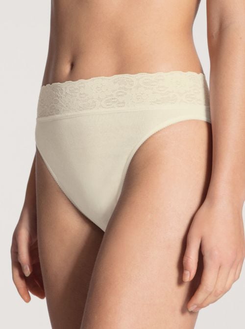 21901 Lycraspitze Slip fianco medio, champagne CALIDA