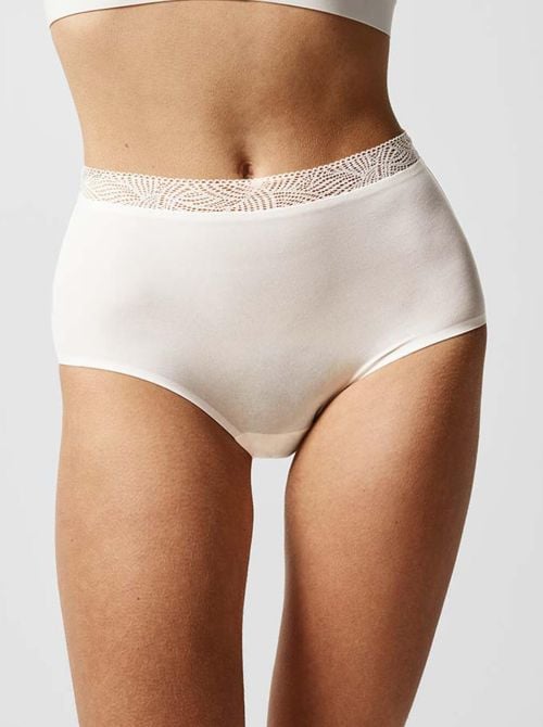 Softstrech lace one size shorty, ivory