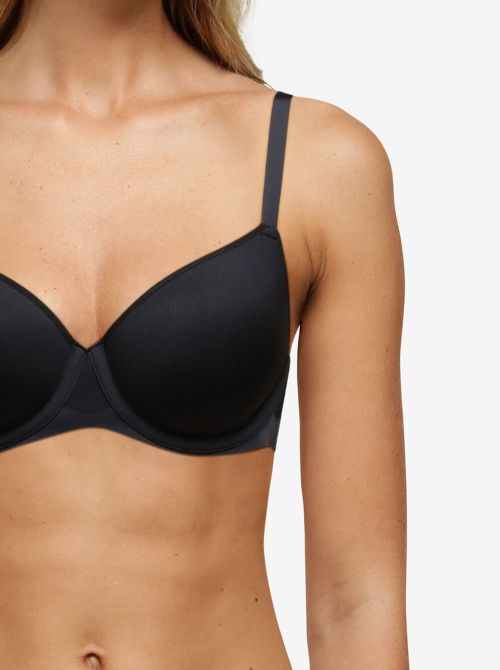 Pure Light Spacer bra with underwire, black