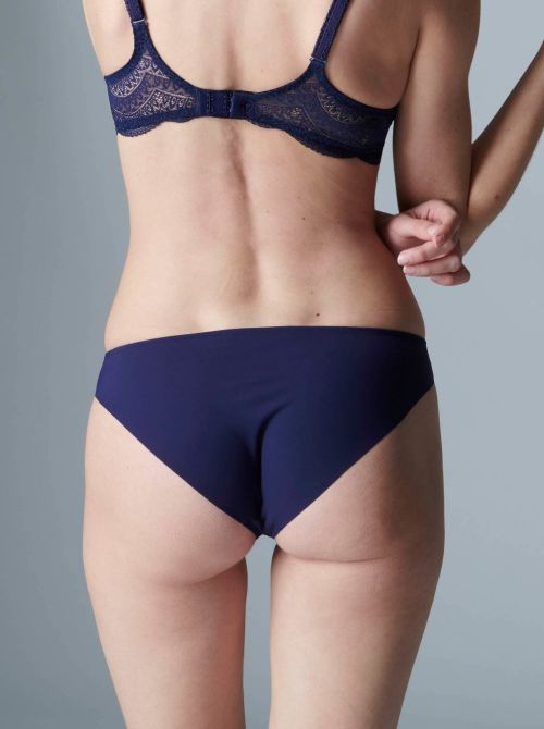 Karma brief, blue