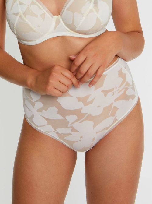 Ombrage highwaisted briefs, ivory MAISONLEJABY