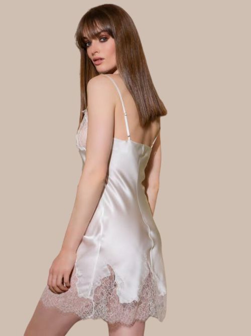 Baccarat petticoat in silk and Calais lace