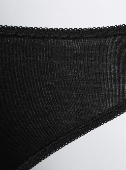 Slip a vita media in filoscozia, nero
