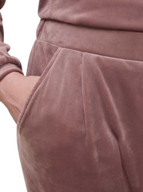 Trousers in soft velour, sweet chestnut