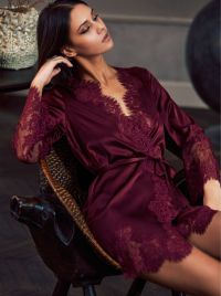 Ruby dressing gown in silk and lace