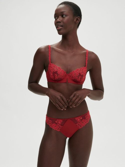 Saga Tanga, rosso