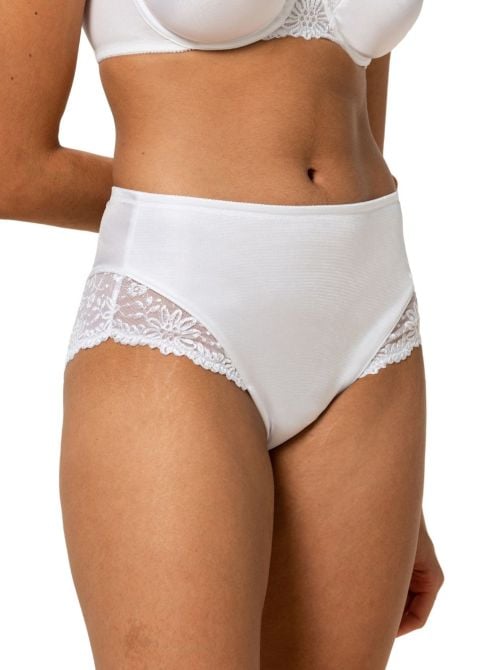 Ladyform Soft Maxi briefs, white TRIUMPH