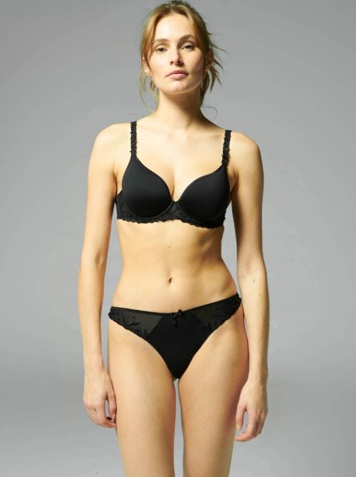 Andora Tanga, nero