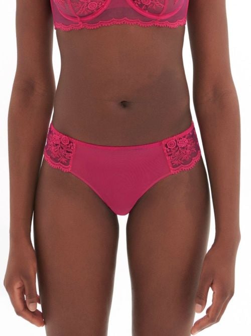 Intrigue brasiliana, rosa disco SIMONE PERELE