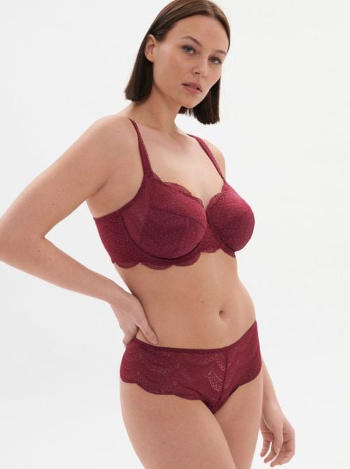 Karma Shorty, rosso borgogna
