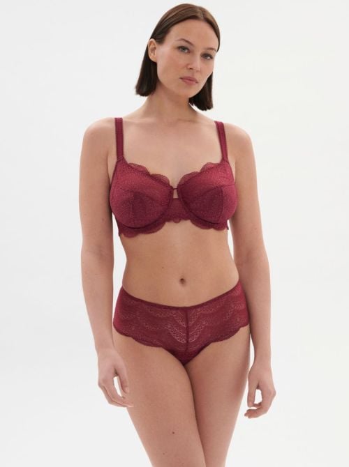 Karma Shorty, rosso borgogna