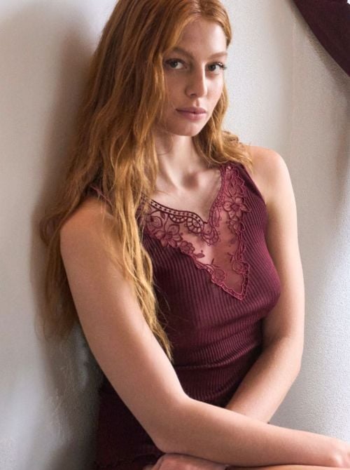 Amanda Canotta Lana e seta costine, barolo BOGLIETTI