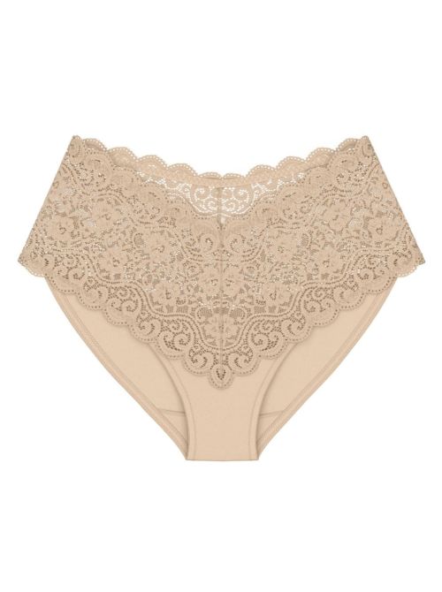 Amourette Maxi, nudo