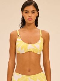 Melia top per bikini con ferretto, fantasia gialla