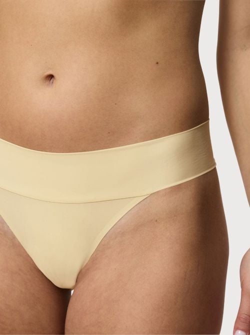 Body Make-Up Illusion string, Honey yellow TRIUMPH