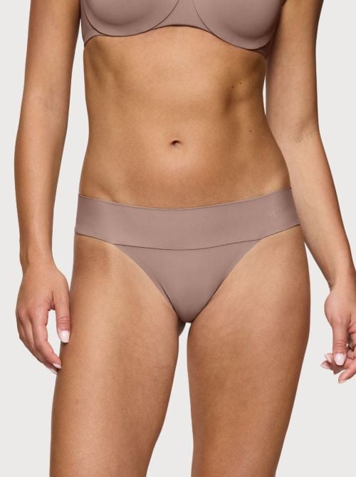 Body Make-Up Illusion string, Chocolate mousse TRIUMPH