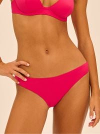Pretty slip per bikini, lipstick
