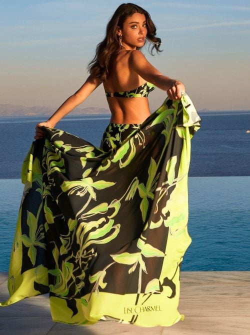 Fleurs de Nuit pareo, fantasia LISE CHARMEL