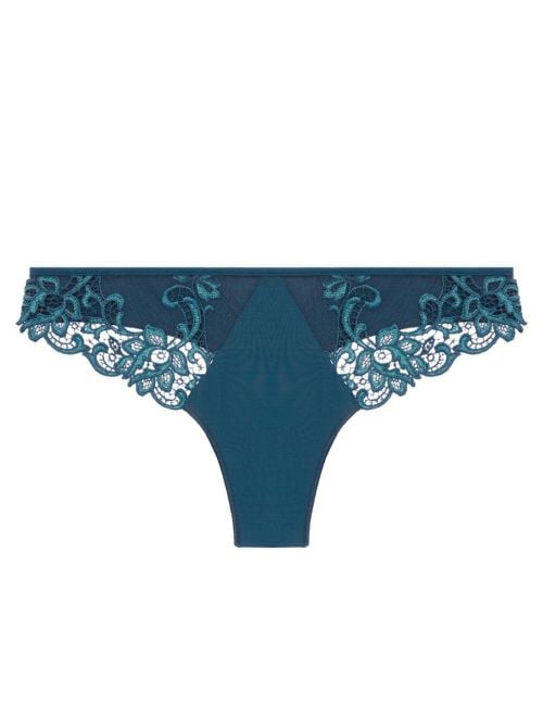 Saga Tanga, blue prestige