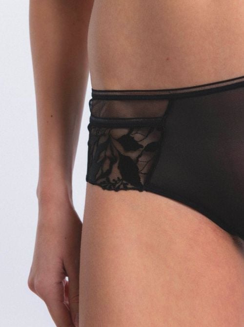 Sin Shorty, nero