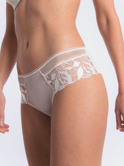 Sin Shorty, latte MAISONLEJABY