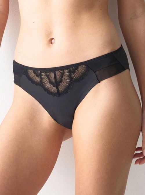 Love in Lace Slip Tai in Pizzo e Microfibra, nero TRIUMPH