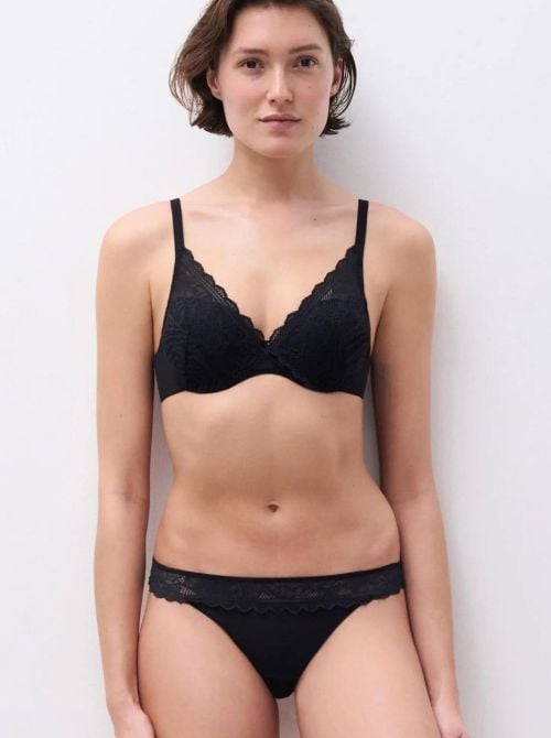 Floral Touch Reggiseno Coprente con Ferretto e Coppe Memory Foam in Pizzo, nero CHANTELLE