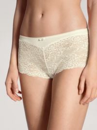 24331 Sweet Secrets slip panty in pizzo, alabaster creme