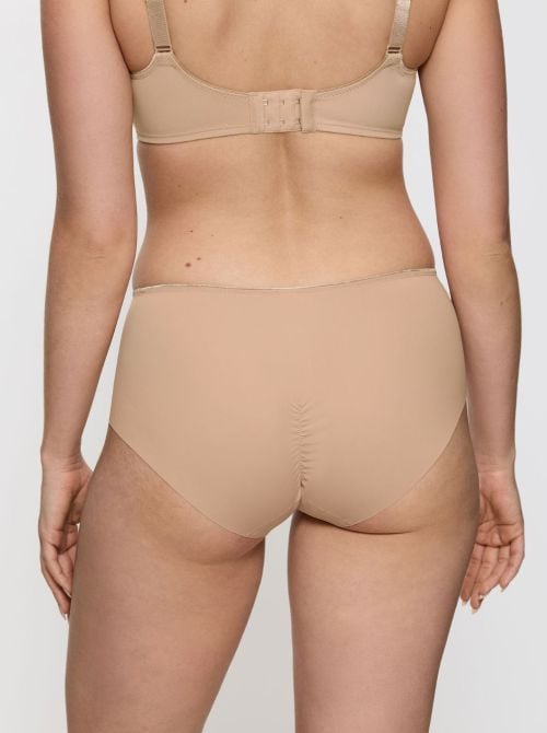Essential Minimizer Slip Hipster, nudo