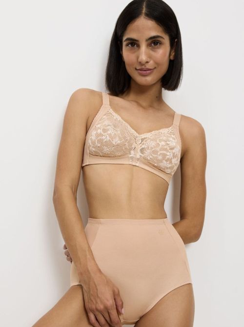 Delicate Doreen N non-wired bra, nude