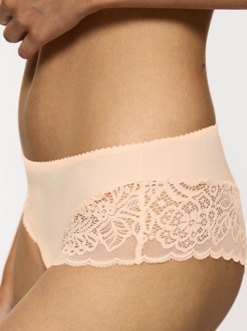 Amourette Spotlight Hipster, nudo