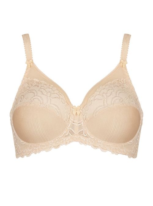 Romy W reggiseno con ferretto, nudo