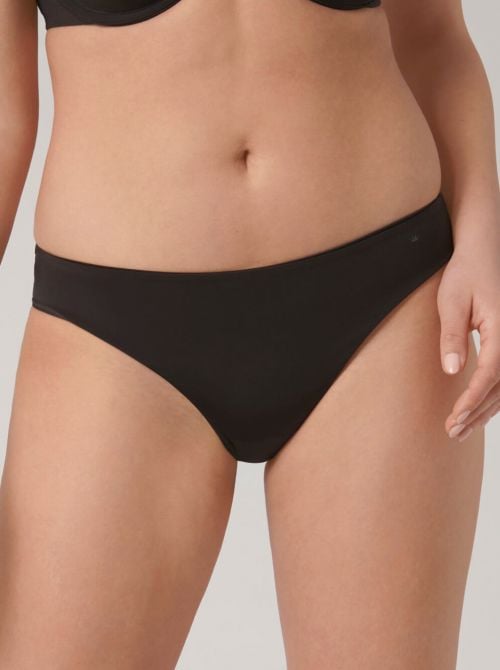 Body Make-Up Essentials Slip Tai, nero TRIUMPH