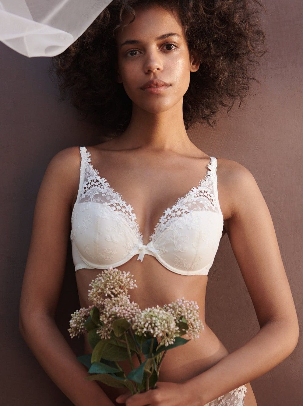 Wish 12B347 by Simone Pérèle Triangle push-up bra in jaquard satin and lace  in relief