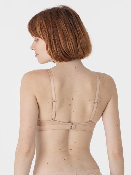 Shade triangle bra with underwire, nude