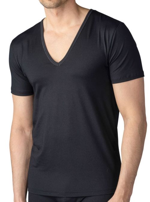 Dry cotton undershirt, black