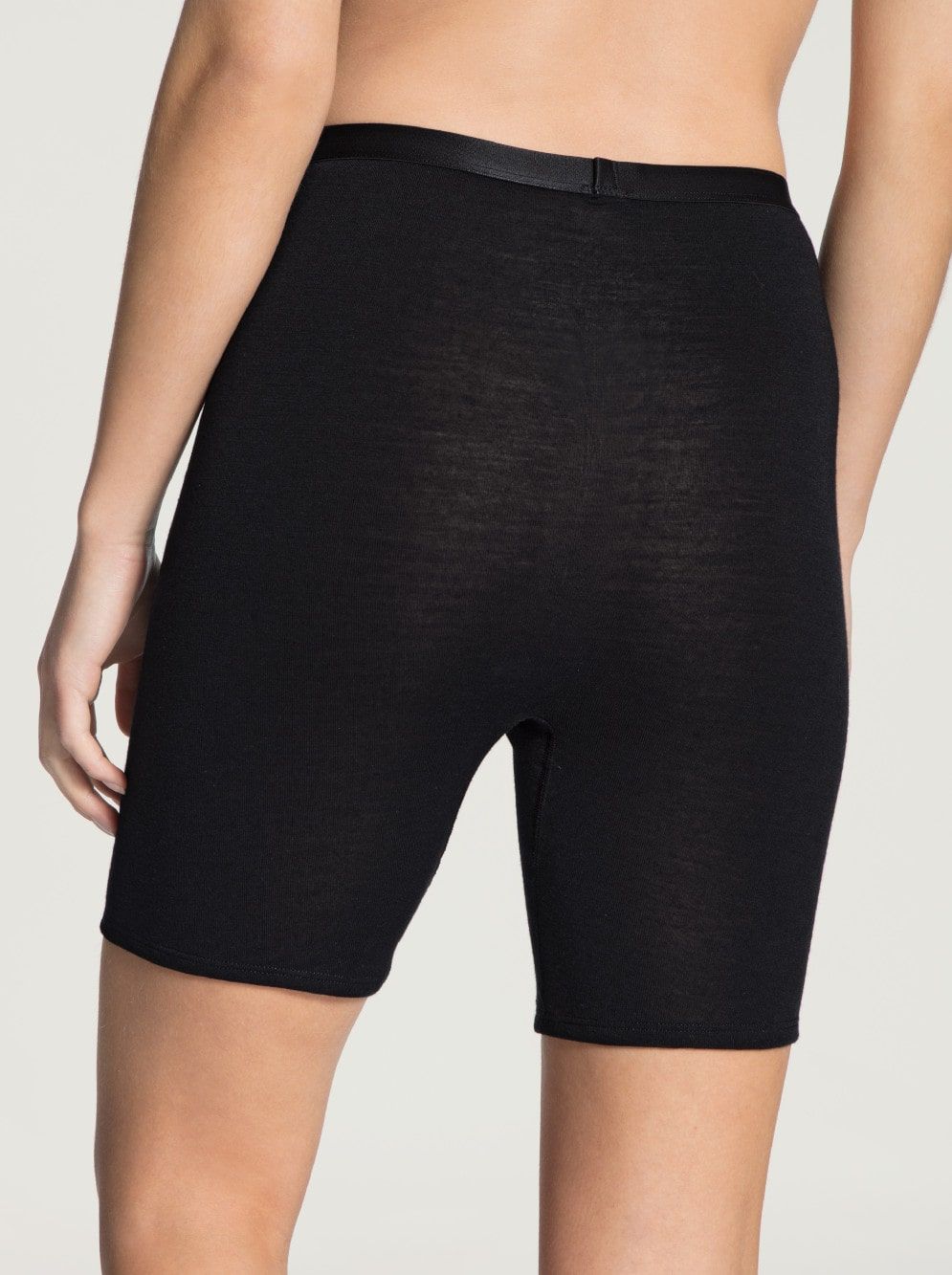 Pantalone a mezza gamba Calida 26435 realizzato in Seta e lana Merino  superfine