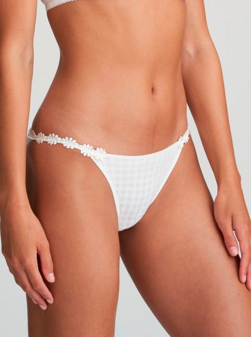Avero low-waisted briefs, ivory