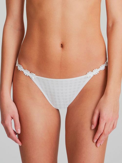 Avero low-waisted briefs, white