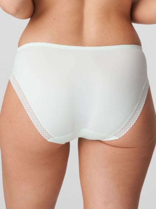 Alalia Slip, fleur de printemps