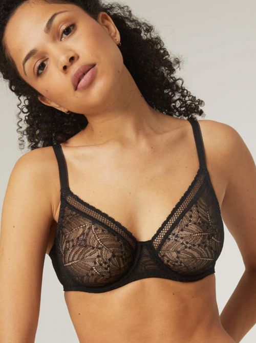 Comete Underwired bra with deep cups, black