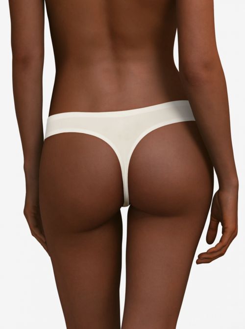 Softstrech one size thong, ivory