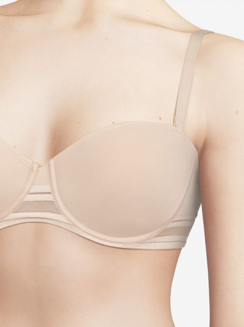 Rhythm  underwired strapless bra, nude PASSIONATA